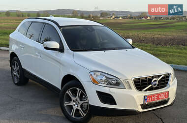Внедорожник / Кроссовер Volvo XC60 2013 в 