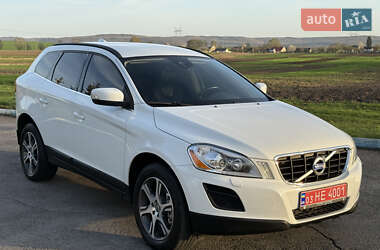Внедорожник / Кроссовер Volvo XC60 2013 в 