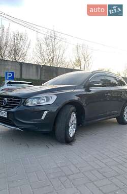 Внедорожник / Кроссовер Volvo XC60 2015 в 