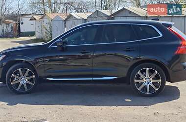 Внедорожник / Кроссовер Volvo XC60 2020 в 