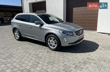 Внедорожник / Кроссовер Volvo XC60 2015 в 