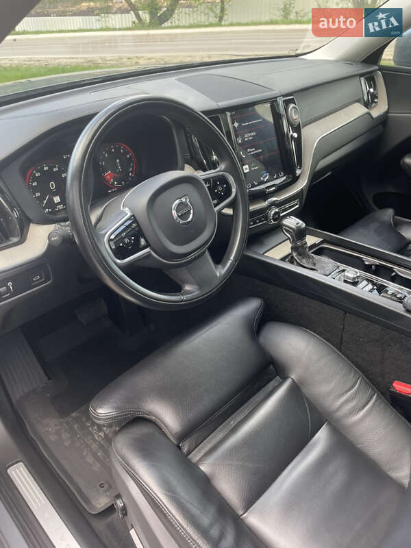 Позашляховик / Кросовер Volvo XC60 2018 в Новояворівську