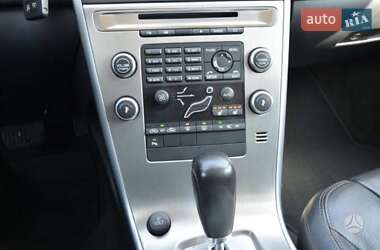 Внедорожник / Кроссовер Volvo XC60 2009 в 