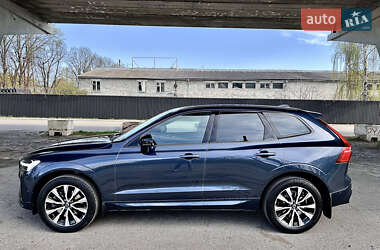 Внедорожник / Кроссовер Volvo XC60 2023 в 