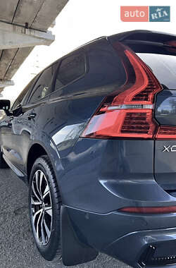 Внедорожник / Кроссовер Volvo XC60 2023 в 