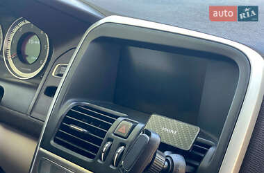 Позашляховик / Кросовер Volvo XC60 2011 в 