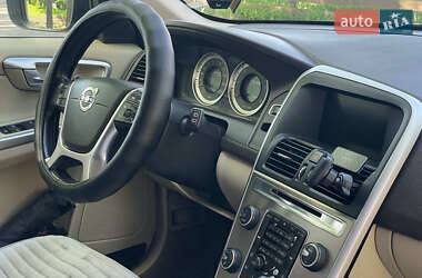 Позашляховик / Кросовер Volvo XC60 2011 в 