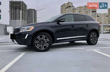 Позашляховик / Кросовер Volvo XC60 2017 в 