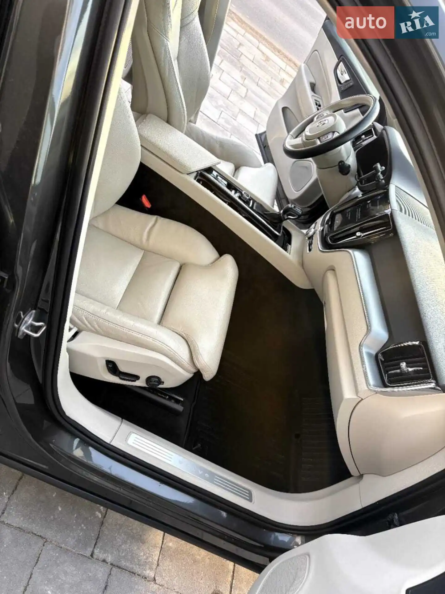 2018 Volvo XC60 - мініатюра 23
