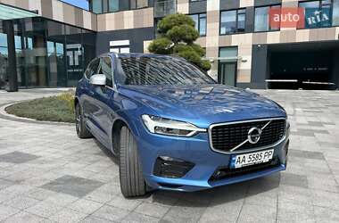 Внедорожник / Кроссовер Volvo XC60 2018 в Киеве