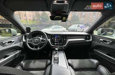 Позашляховик / Кросовер Volvo XC60 2018 в 
