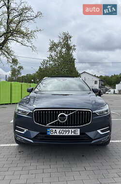 Позашляховик / Кросовер Volvo XC60 2019 в 