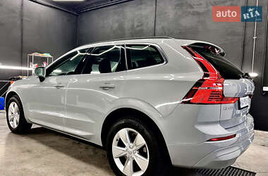 Внедорожник / Кроссовер Volvo XC60 2023 в 