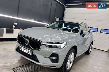 Внедорожник / Кроссовер Volvo XC60 2023 в 
