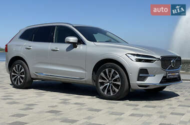 Внедорожник / Кроссовер Volvo XC60 2023 в 