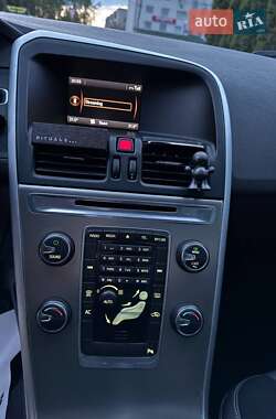 Внедорожник / Кроссовер Volvo XC60 2010 в 