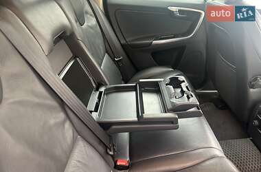 Внедорожник / Кроссовер Volvo XC60 2012 в 