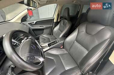 Внедорожник / Кроссовер Volvo XC60 2012 в 