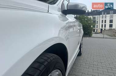 Внедорожник / Кроссовер Volvo XC60 2012 в 