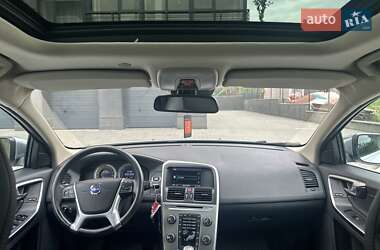 Внедорожник / Кроссовер Volvo XC60 2012 в 