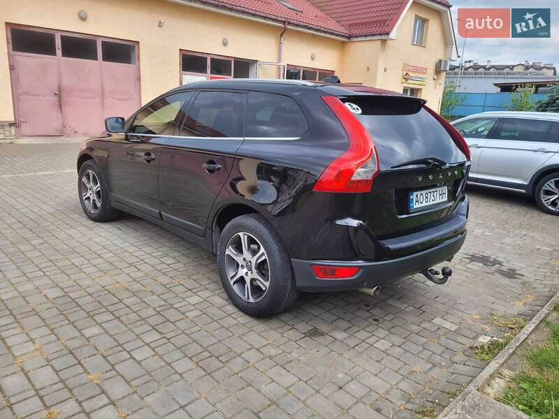 Внедорожник / Кроссовер Volvo XC60 2012 в Ужгороде