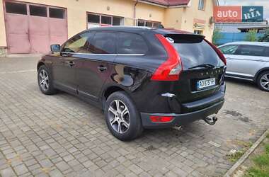 Внедорожник / Кроссовер Volvo XC60 2012 в 