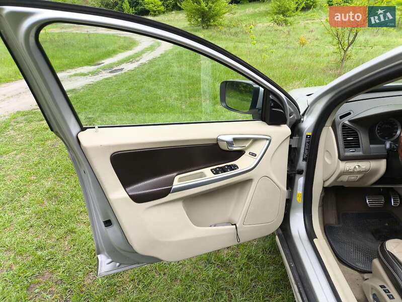 Позашляховик / Кросовер Volvo XC60 2009 в Миргороді фото 20 Позашляховик / Кросовер Volvo XC60 2009 в Миргороді