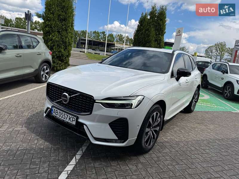 Внедорожник / Кроссовер Volvo XC60 2024 в 