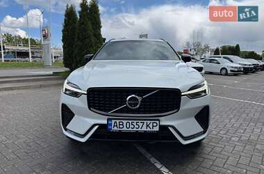 Внедорожник / Кроссовер Volvo XC60 2024 в 