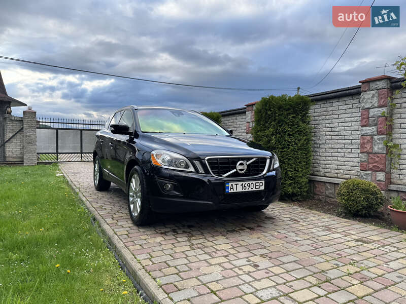 Внедорожник / Кроссовер Volvo XC60 2010 в Богородчанах