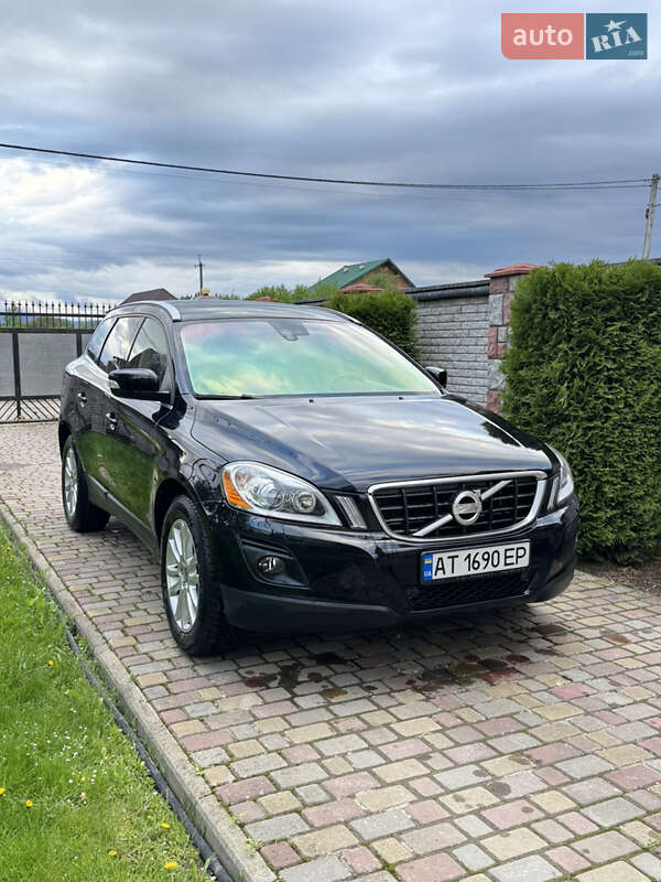 Внедорожник / Кроссовер Volvo XC60 2010 в Богородчанах