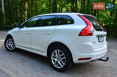 Внедорожник / Кроссовер Volvo XC60 2017 в 