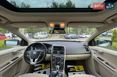 Позашляховик / Кросовер Volvo XC60 2014 в 