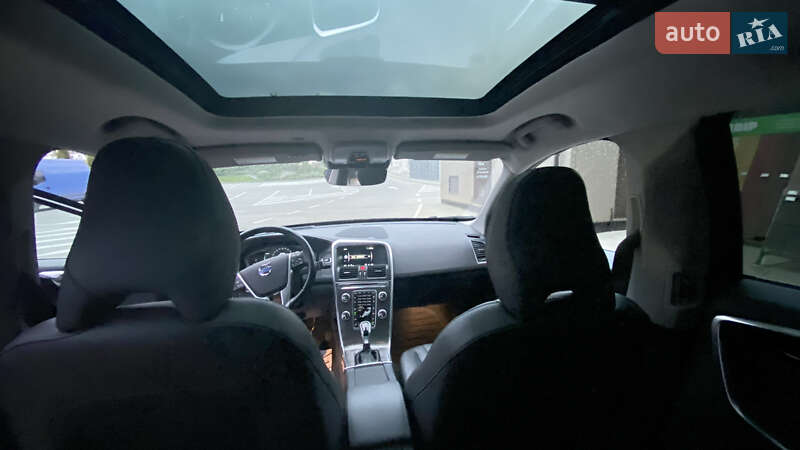Внедорожник / Кроссовер Volvo XC60 2015 в Киеве