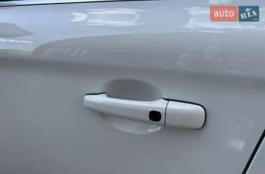 Внедорожник / Кроссовер Volvo XC60 2012 в 