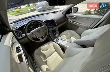 Внедорожник / Кроссовер Volvo XC60 2012 в 