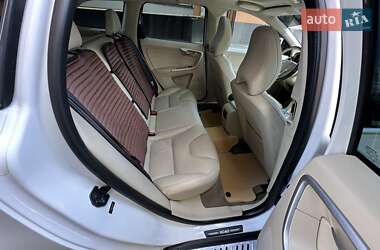 Внедорожник / Кроссовер Volvo XC60 2012 в 