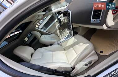 Внедорожник / Кроссовер Volvo XC60 2012 в 