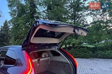 Позашляховик / Кросовер Volvo XC60 2012 в 