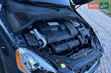 Позашляховик / Кросовер Volvo XC60 2012 в 