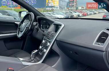 Внедорожник / Кроссовер Volvo XC60 2015 в 
