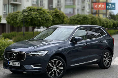 Внедорожник / Кроссовер Volvo XC60 2020 в 