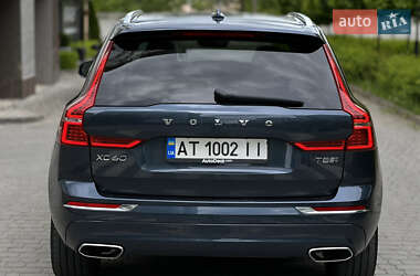 Внедорожник / Кроссовер Volvo XC60 2020 в 