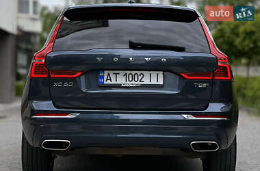 Внедорожник / Кроссовер Volvo XC60 2020 в 