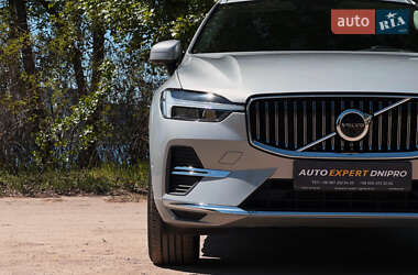 Внедорожник / Кроссовер Volvo XC60 2023 в 