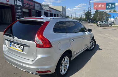 Внедорожник / Кроссовер Volvo XC60 2015 в 