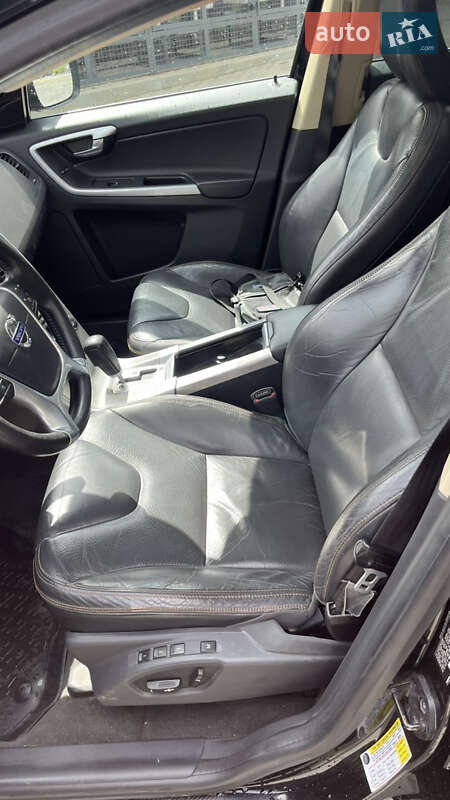 Внедорожник / Кроссовер Volvo XC60 2011 в Хмельницком