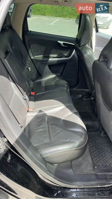 Внедорожник / Кроссовер Volvo XC60 2011 в Хмельницком