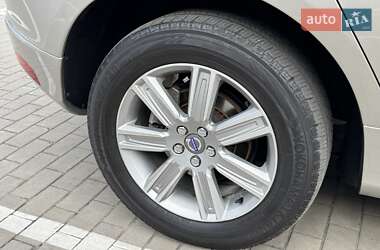 Позашляховик / Кросовер Volvo XC60 2016 в 