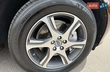 Внедорожник / Кроссовер Volvo XC60 2014 в 